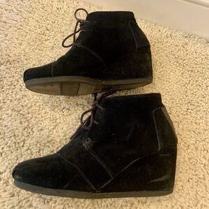 Black Toms lace-up suede booties